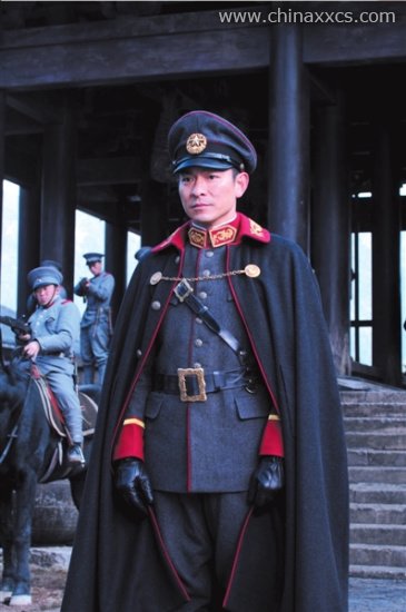 《新少林寺》曝剧照华仔演少帅出家保灾民(图)