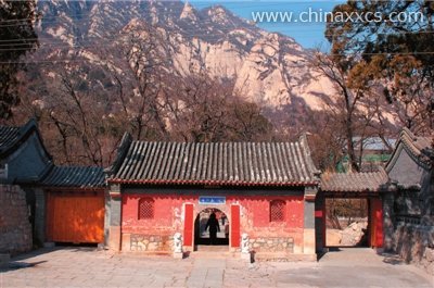 北大天才毕业生已入寺修行 正式皈依尚待考察